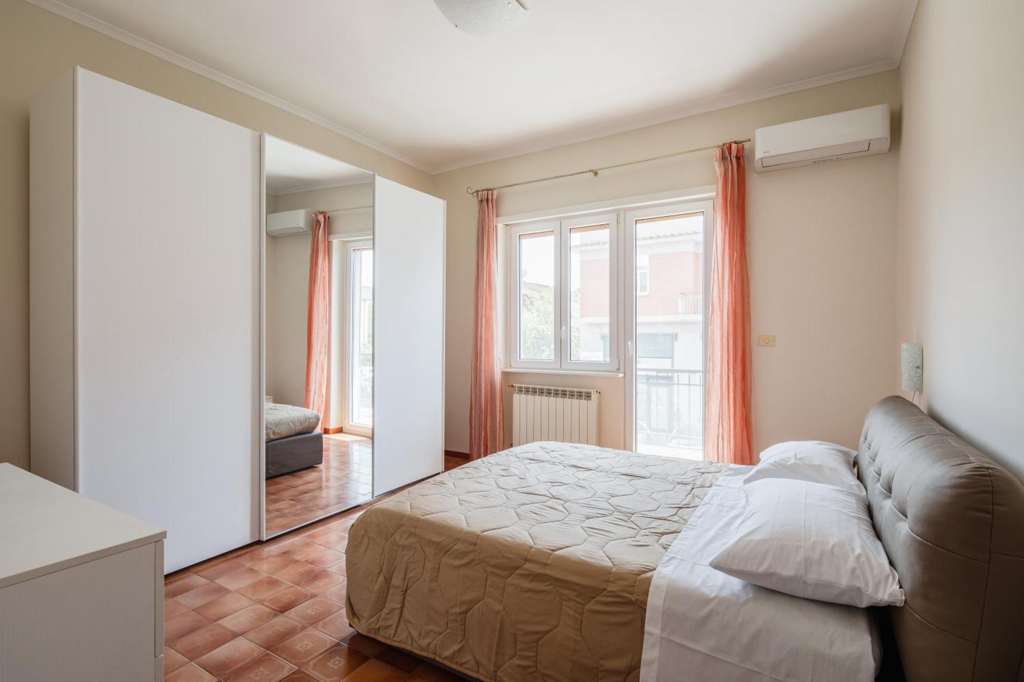 Casa Brando Apartment Santa Maria delle Mole Luaran gambar